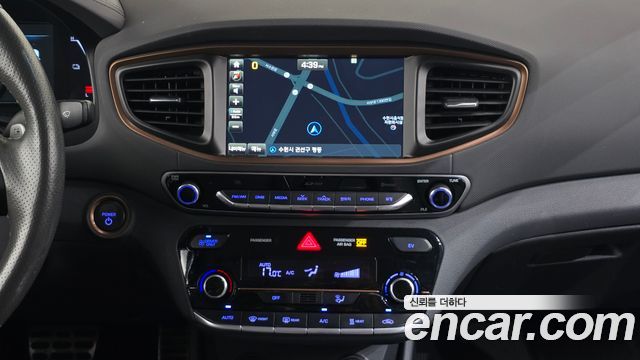 Hyundai Ioniq 2018 — photo 20