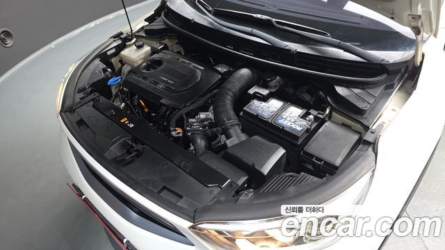 Kia Stonic 2018 — photo 6