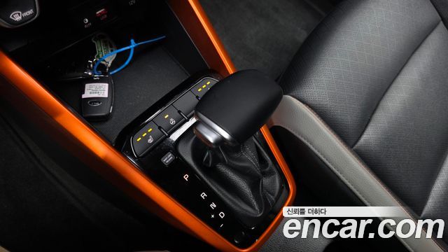 Kia Stonic 2018 — photo 9