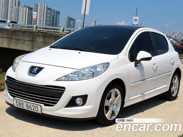 Peugeot 207 2011 — photo 2