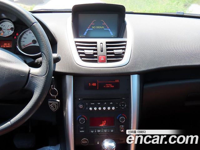 Peugeot 207 2011 — photo 10