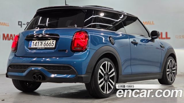 Mini Cooper 2024 — photo 4