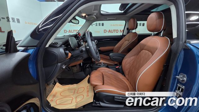 Mini Cooper 2024 — photo 10