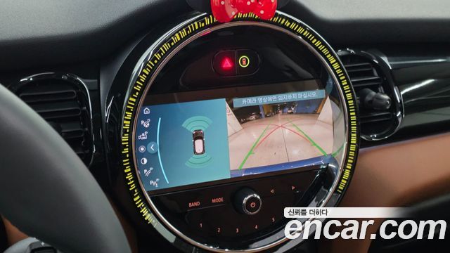 Mini Cooper 2024 — photo 14