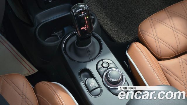 Mini Cooper 2024 — photo 15
