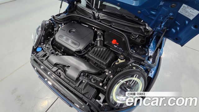 Mini Cooper 2024 — photo 20
