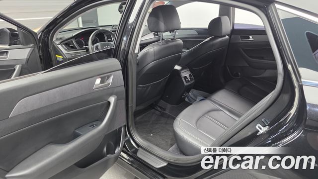 Hyundai Sonata 2019 — photo 11
