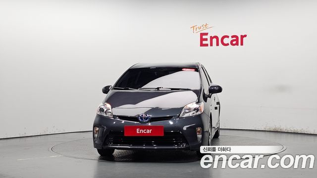 Toyota Prius 2014 — photo 3