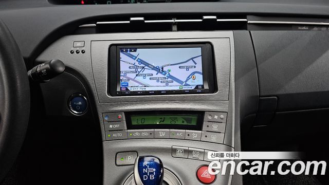Toyota Prius 2014 — photo 20