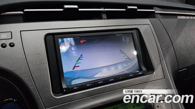 Toyota Prius 2014 — photo 21