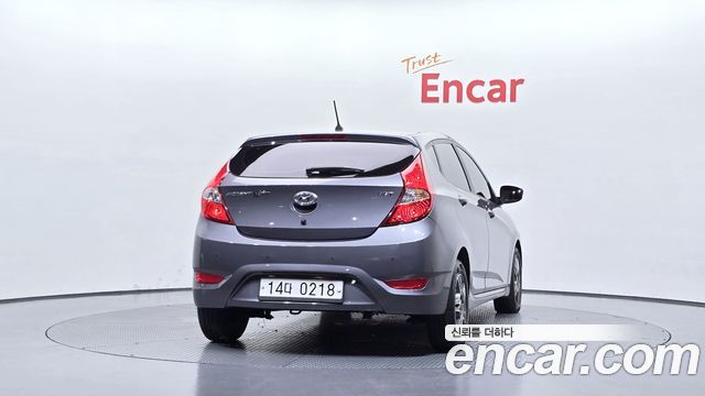 Hyundai Accent 2014 — photo 4