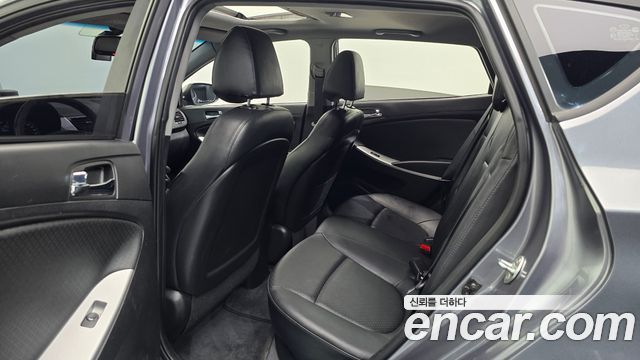 Hyundai Accent 2014 — photo 18