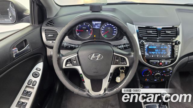 Hyundai Accent 2014 — photo 19