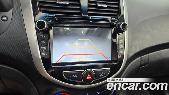 Hyundai Accent 2014 — photo 21