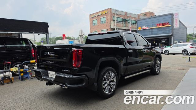 GMC Sierra 2024 — photo 2