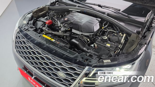 Land Rover Range Rover Velar 2018 — photo 6