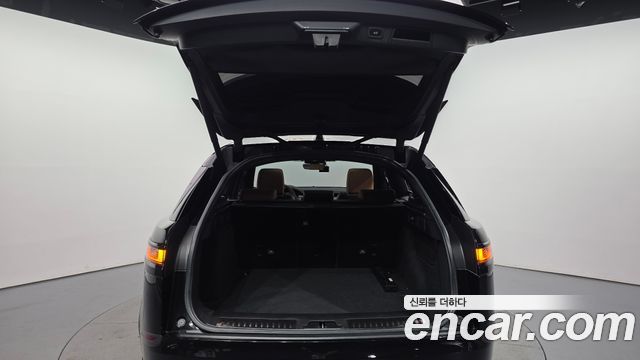 Land Rover Range Rover Velar 2018 — photo 25