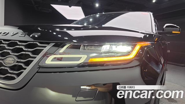 Land Rover Range Rover Velar 2018 — photo 8
