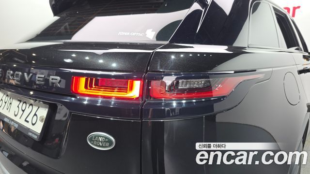 Land Rover Range Rover Velar 2018 — photo 9
