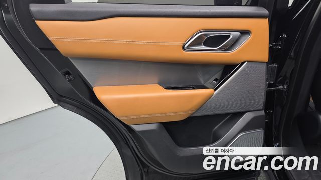 Land Rover Range Rover Velar 2018 — photo 15