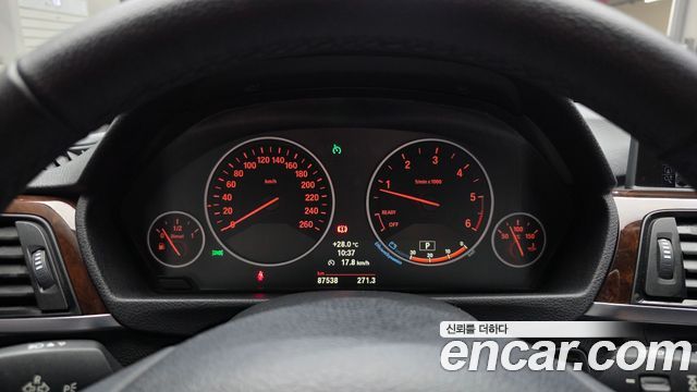 BMW 3-Series 2013 — photo 8
