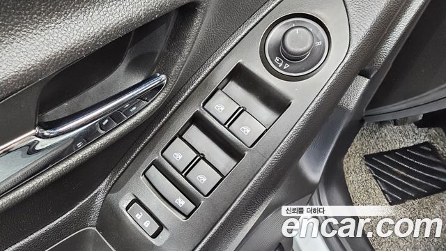 Chevrolet Korea Trax 2019 — photo 16