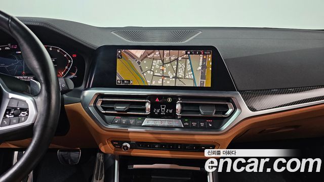 BMW 3-Series 2022 — photo 18