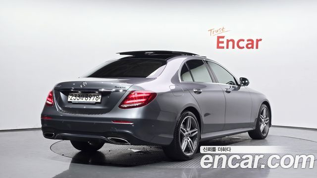 Mercedes-Benz E-Class 2020 — photo 2