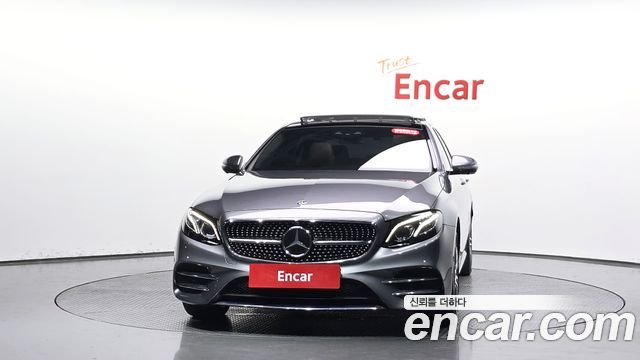 Mercedes-Benz E-Class 2020 — photo 3