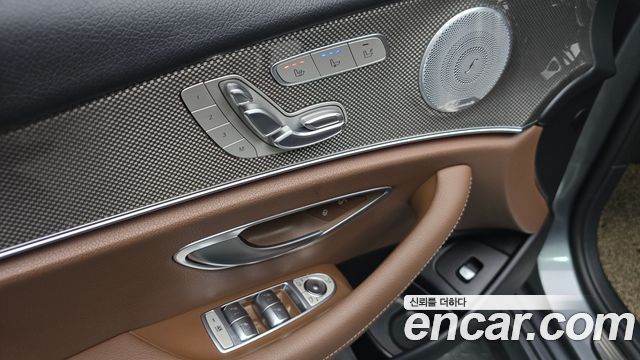 Mercedes-Benz E-Class 2020 — photo 21