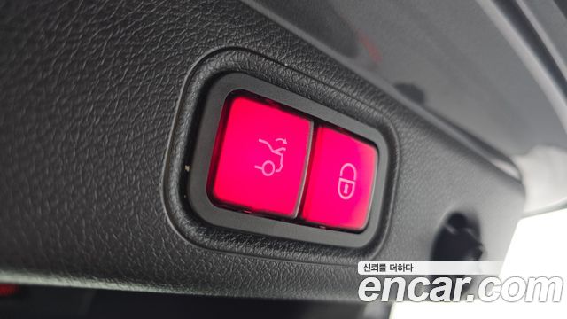 Mercedes-Benz E-Class 2020 — photo 26