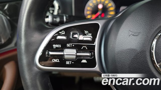 Mercedes-Benz E-Class 2020 — photo 27