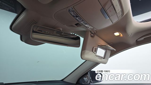 Mercedes-Benz E-Class 2020 — photo 30