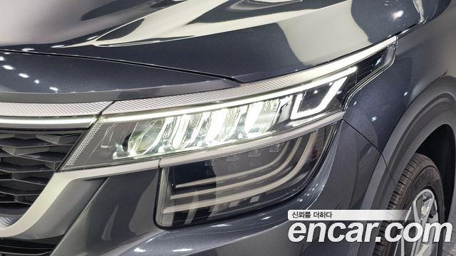 Kia Seltos 2020 — photo 8