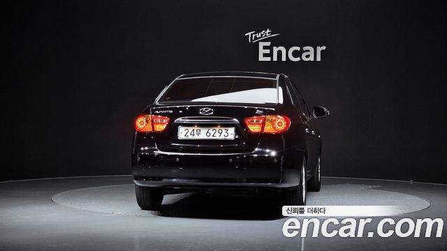 Hyundai AVANTE 2010 — photo 4
