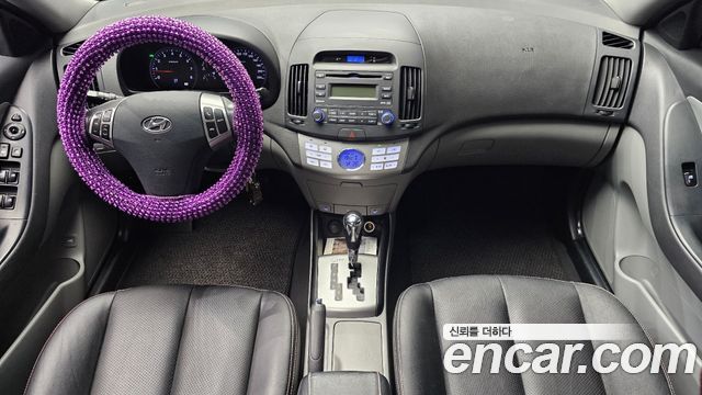 Hyundai AVANTE 2010 — photo 7