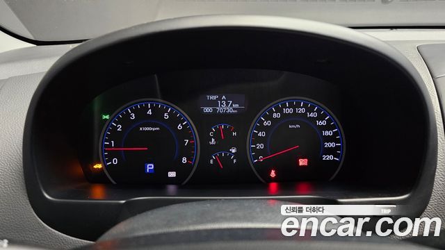 Hyundai AVANTE 2010 — photo 8