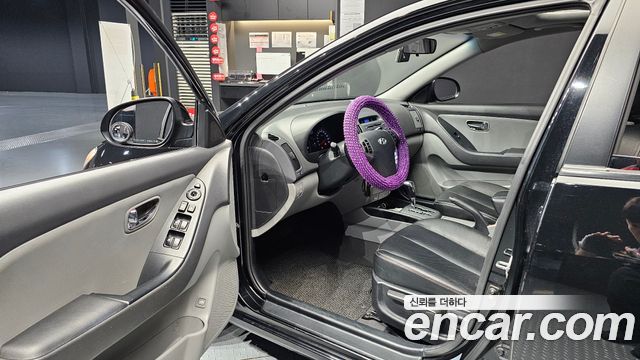 Hyundai AVANTE 2010 — photo 10