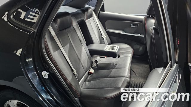 Hyundai AVANTE 2010 — photo 11