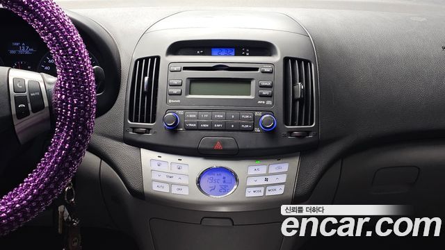 Hyundai AVANTE 2010 — photo 14