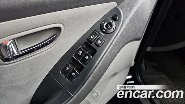 Hyundai AVANTE 2010 — photo 16