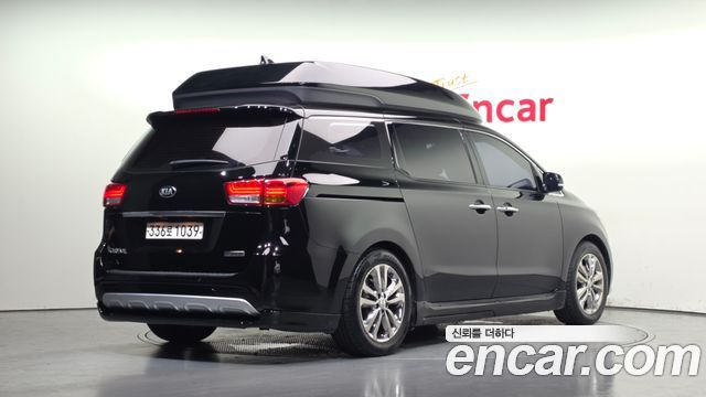 Kia Canival 2018 — photo 2