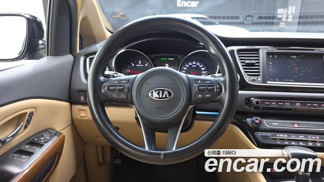 Kia Canival 2018 — photo 14