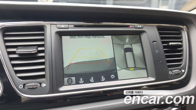 Kia Canival 2018 — photo 16