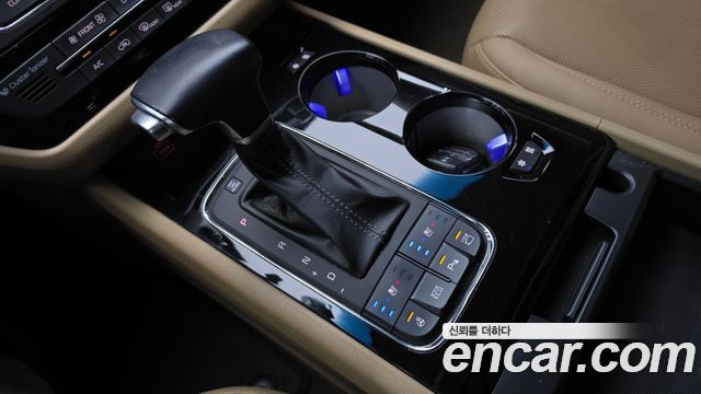 Kia Canival 2018 — photo 17