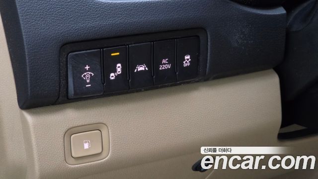 Kia Canival 2018 — photo 18