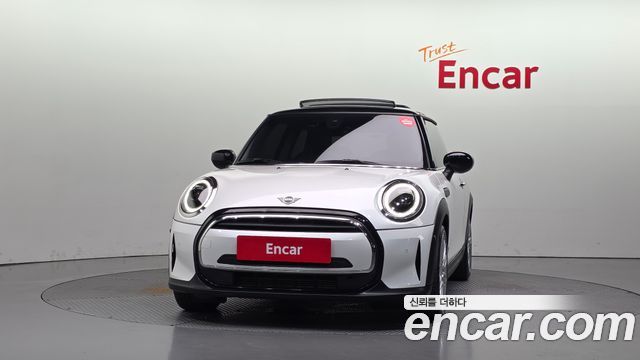 Mini Cooper 2023 — photo 3