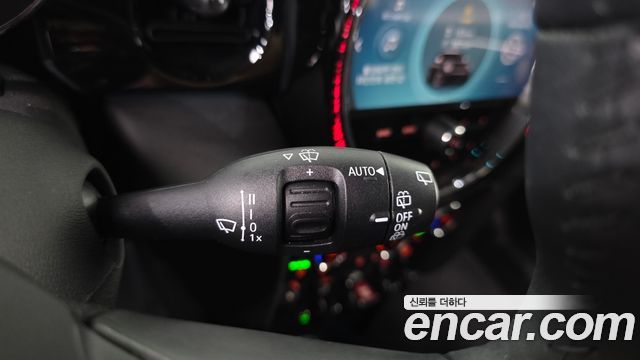 Mini Cooper 2023 — photo 28