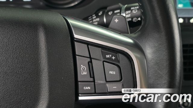 Land Rover Discovery Sport 2018 — photo 21