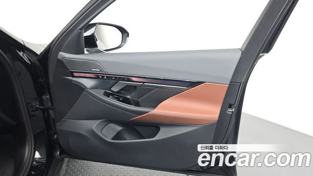 BMW 5-Series 2026 — photo 14